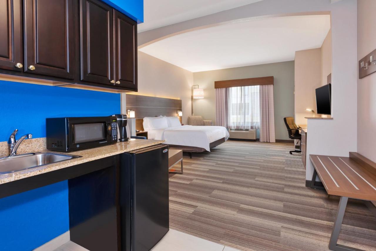 Holiday Inn Express Hotel & Suites Warminster-Horsham By Ihg Eksteriør bilde