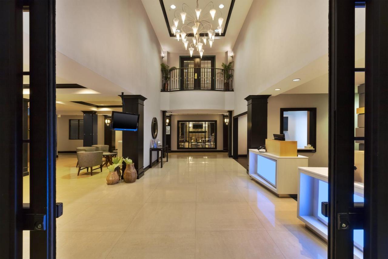Holiday Inn Express Hotel & Suites Warminster-Horsham By Ihg Eksteriør bilde
