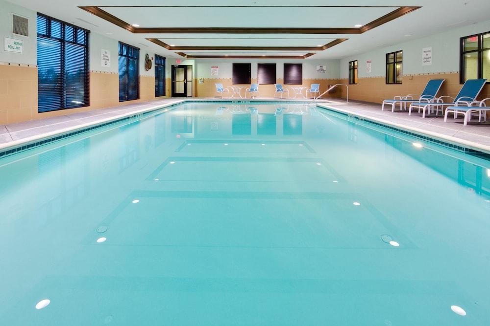 Holiday Inn Express Hotel & Suites Warminster-Horsham By Ihg Eksteriør bilde