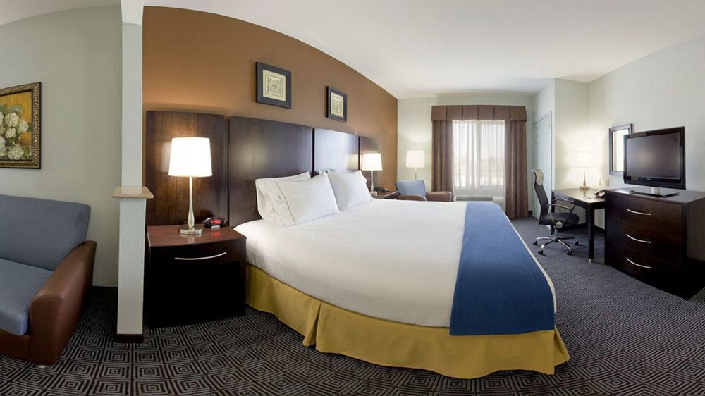 Holiday Inn Express Hotel & Suites Warminster-Horsham By Ihg Eksteriør bilde