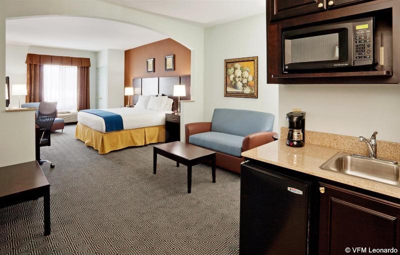 Holiday Inn Express Hotel & Suites Warminster-Horsham By Ihg Eksteriør bilde