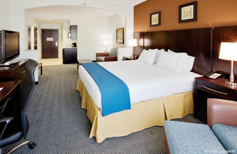 Holiday Inn Express Hotel & Suites Warminster-Horsham By Ihg Eksteriør bilde