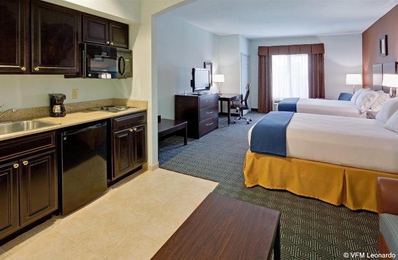 Holiday Inn Express Hotel & Suites Warminster-Horsham By Ihg Eksteriør bilde